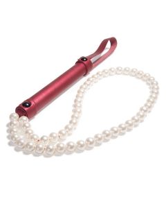 Pearl Spank Flogger – Eleganssia ja Intohimoista Kuria